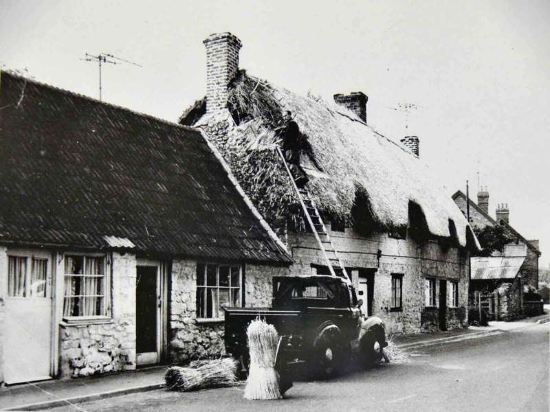 Peter Anger thatching in 1961