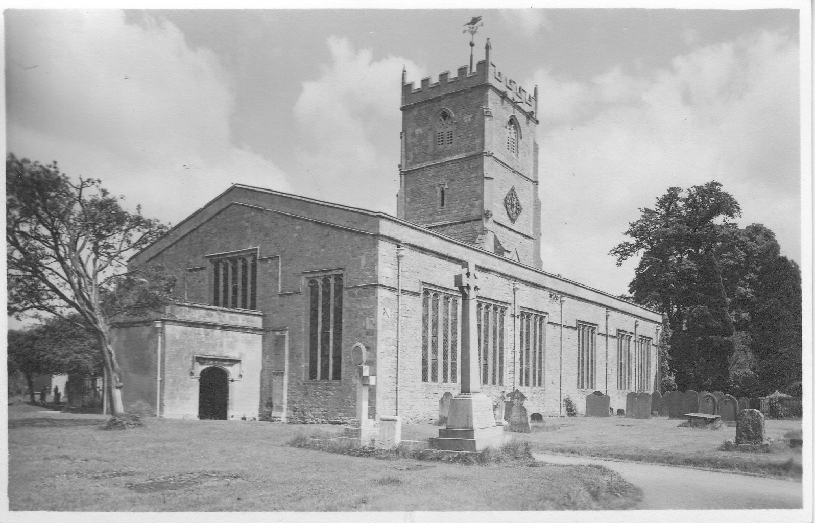 A lovely shot of the church from 1955. Photo courtesy of Paul Williams.
