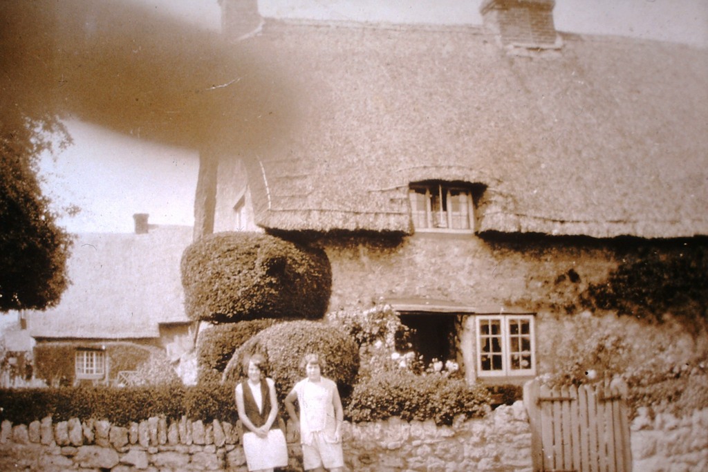 The Cottage where the Co-op now stands