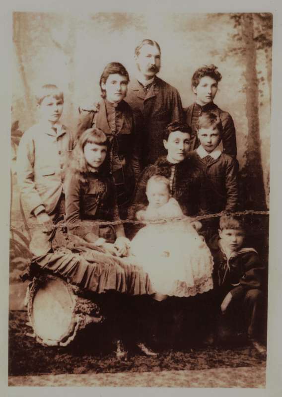 Walter Barrington with Lady Isabella and family 