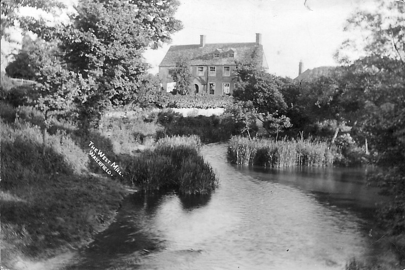 West Mill farm house in 1910. The mill buildings were to the right. Photo courtesy of Paul Williams
