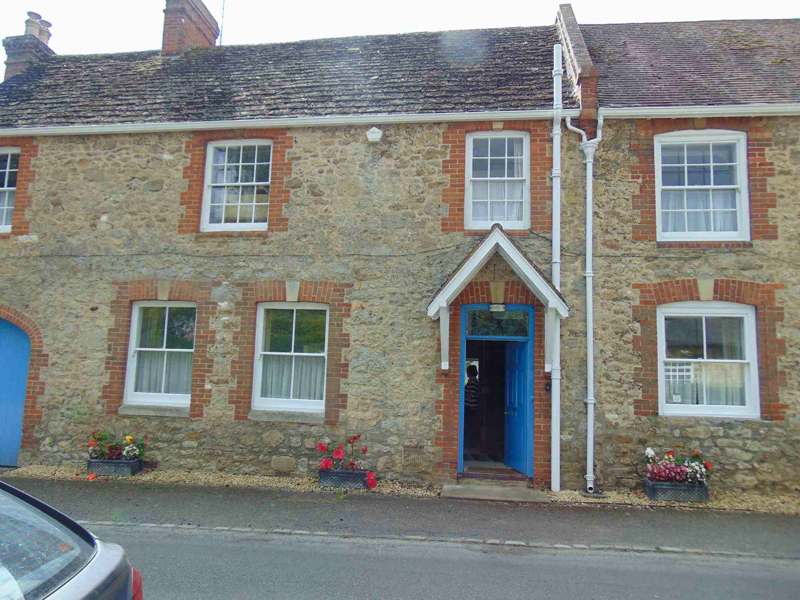 Front of Coplow House. Photo by Neil B. Maw