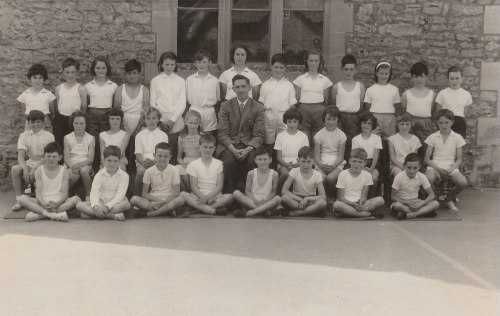 Shrivenham school class from circa 1960
