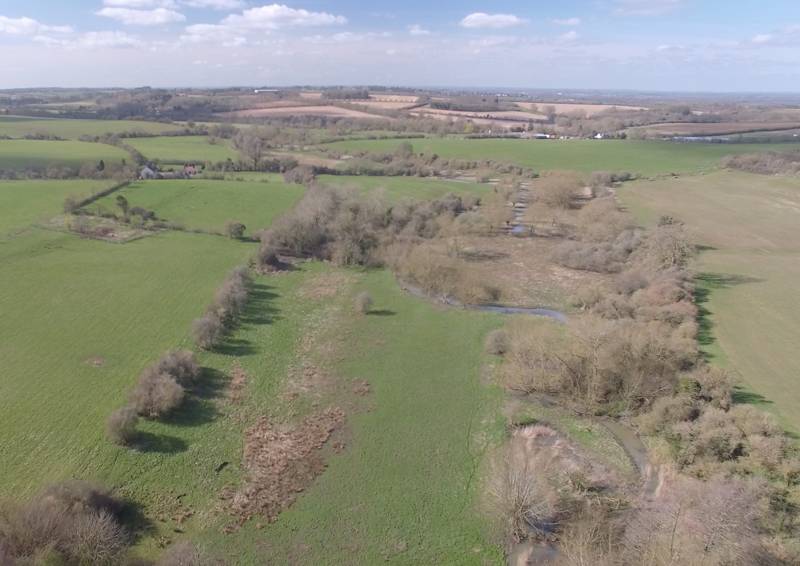 Pennyhooks Valley looking west