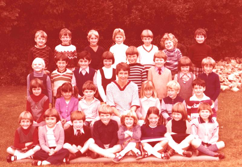Shrivenham School Class from 1977
