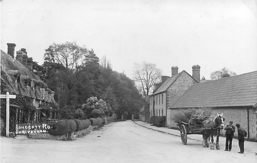 Longcott road with the Beckett Park gates in the distance circa 1910. Photo courtesy of Paul Williams